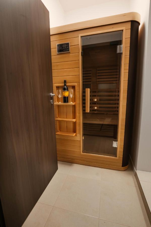 Resita Residence Sauna Apartment 외부 사진